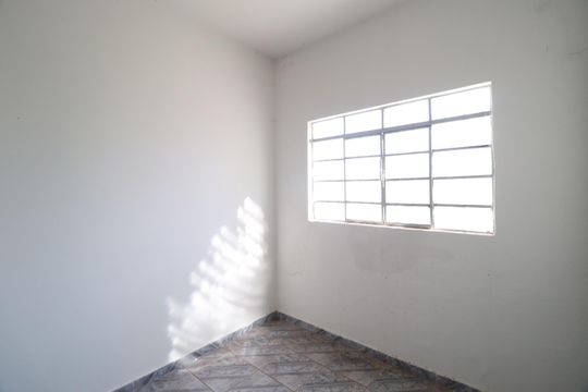 Quarto 1 de casa para alugar com 3 quartos, 96m² em Osvaldo Rezende, Uberlândia