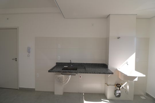 Cozinha de apartamento à venda com 2 quartos, 39m² em Vila Alpina, São Paulo