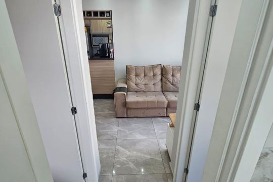 Corredor de apartamento para alugar com 2 quartos, 50m² em Jaguaribe, Osasco