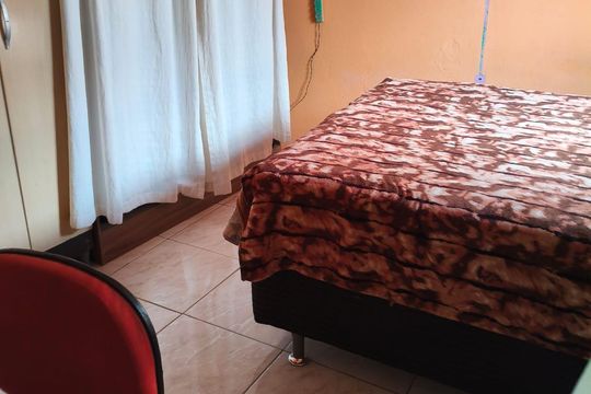Suíte de casa à venda com 2 quartos, 65m² em Parque Savoi City, São Paulo