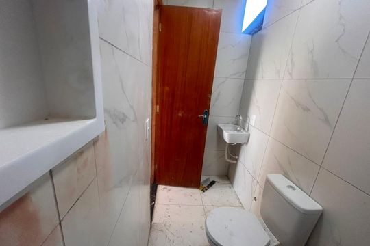 Banheiro de apartamento para alugar com 2 quartos, 50m² em Quintino Bocaiúva, Rio de Janeiro
