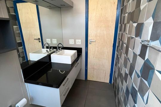 Banheiro de apartamento à venda com 3 quartos, 120m² em Andaraí, Rio de Janeiro