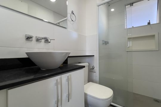 Banheiro de apartamento para alugar com 1 quarto, 38m² em Vila Augusta, Guarulhos