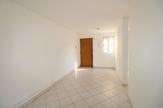 Sala de apartamento para alugar com 2 quartos, 60m² em Itaquera, São Paulo