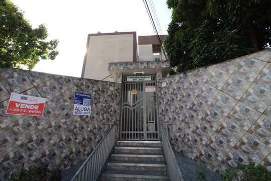 Fachada de apartamento para alugar com 2 quartos, 60m² em Itaquera, São Paulo