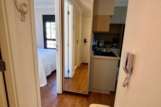 Sala de kitnet/studio à venda com 1 quarto, 38m² em Indianópolis, São Paulo