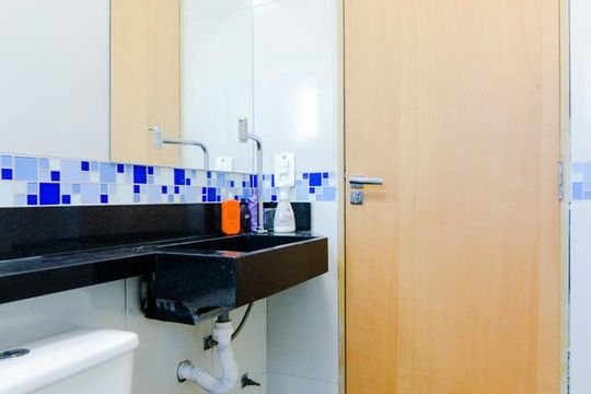 Banheiro de apartamento à venda com 2 quartos, 64m² em Macedo, Guarulhos