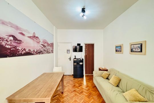 Apartamento para alugar com 1 quarto, 55m² em Leblon, Rio de Janeiro