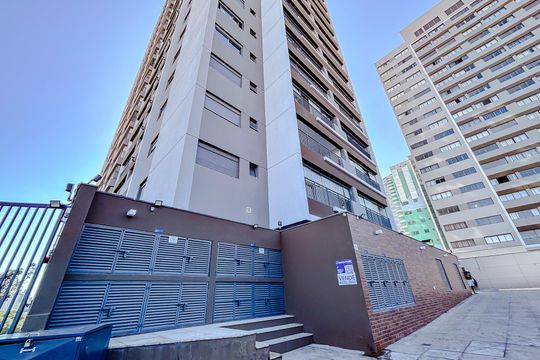 Fachada com Plaquinha de apartamento à venda com 2 quartos, 70m² em Vila Matilde, São Paulo