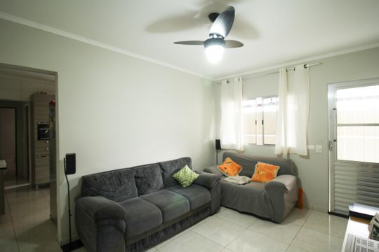 Sala de casa à venda com 2 quartos, 149m² em Vila Renato, São Paulo