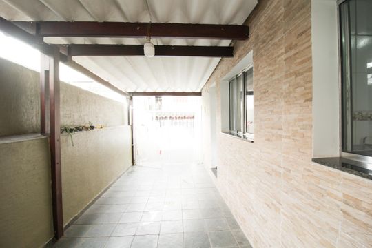 Garagem de casa à venda com 2 quartos, 149m² em Vila Renato, São Paulo