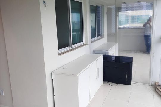 Varanda de apartamento para alugar com 3 quartos, 90m² em Barra da Tijuca, Rio de Janeiro