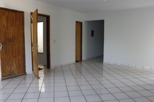 Casa à venda com 3 quartos, 487m² em Setor Urias Magalhães, Goiânia