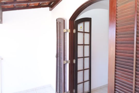 Varanda de casa à venda com 3 quartos, 180m² em Jardim Helena, São Paulo