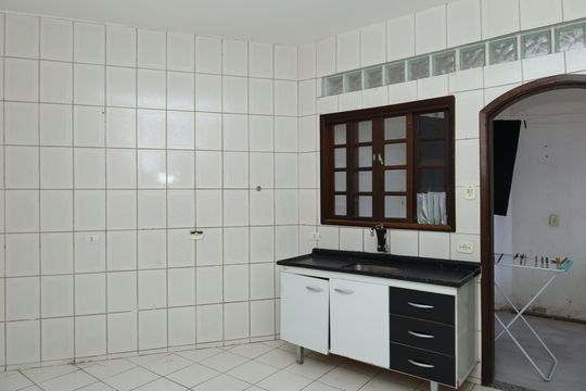 Cozinha de casa à venda com 3 quartos, 180m² em Jardim Helena, São Paulo