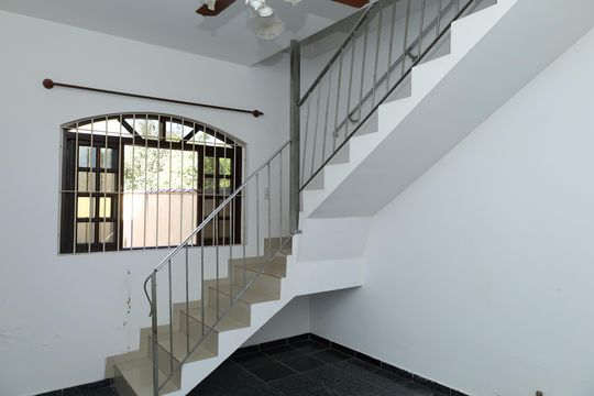Casa à venda com 3 quartos, 180m² em Jardim Helena, São Paulo
