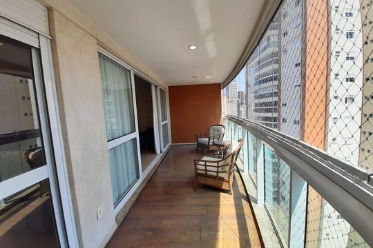 Varanda de apartamento para alugar com 3 quartos, 128m² em Vila Olímpia, São Paulo