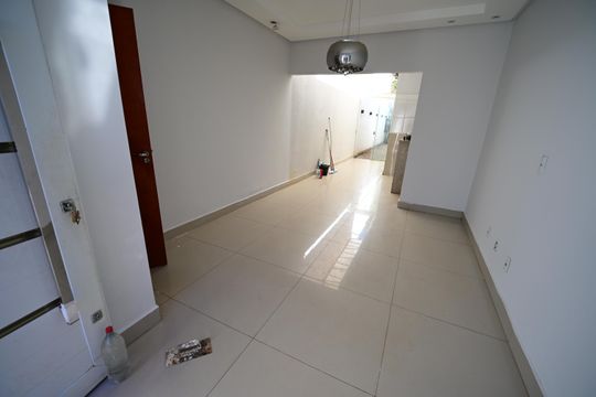 Casa à venda com 3 quartos, 160m² em Jardim Presidente, Goiânia