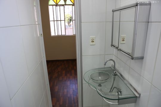 Suite Quarto 1 de apartamento para alugar com 3 quartos, 76m² em Sta Cruz Ind, Contagem