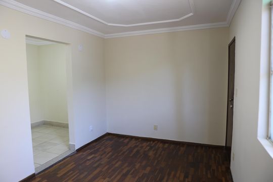 Sala de apartamento para alugar com 3 quartos, 76m² em Sta Cruz Ind, Contagem