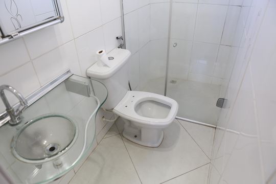 Suite Quarto 1 de apartamento para alugar com 3 quartos, 76m² em Sta Cruz Ind, Contagem