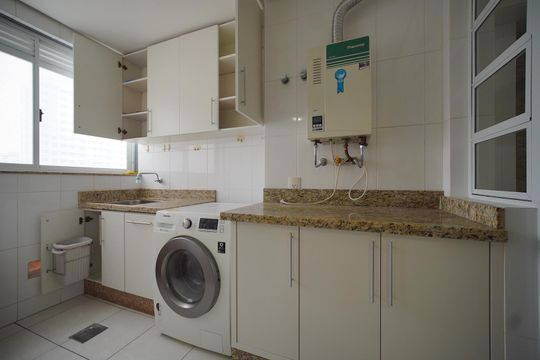 Área de Serviço de apartamento para alugar com 3 quartos, 139m² em Campinas, São José
