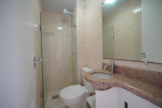 Banheiro de serviço de apartamento para alugar com 3 quartos, 139m² em Campinas, São José
