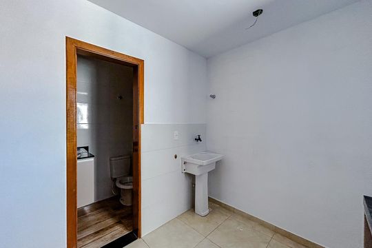 Cozinha e Área de Serviço de apartamento para alugar com 1 quarto, 30m² em Vila Carrão, São Paulo