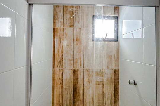 Banheiro de apartamento para alugar com 1 quarto, 30m² em Vila Carrão, São Paulo