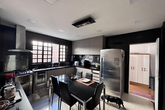 Cozinha de casa de condomínio à venda com 4 quartos, 232m² em Vargem Grande, Rio de Janeiro