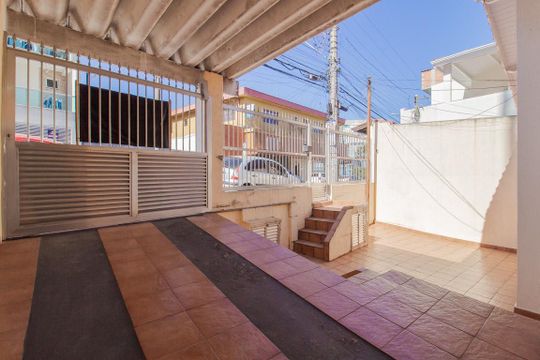 Casa para alugar com 3 quartos, 240m² em Vila Augusto, Mauá