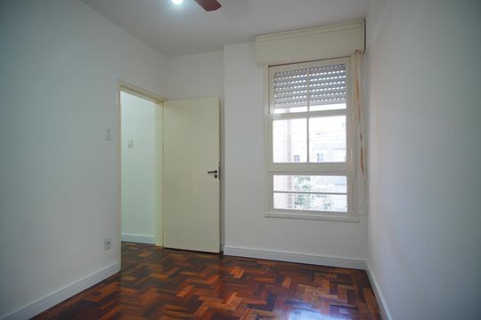 Quarto 1 de apartamento à venda com 2 quartos, 48m² em Sarandi, Porto Alegre
