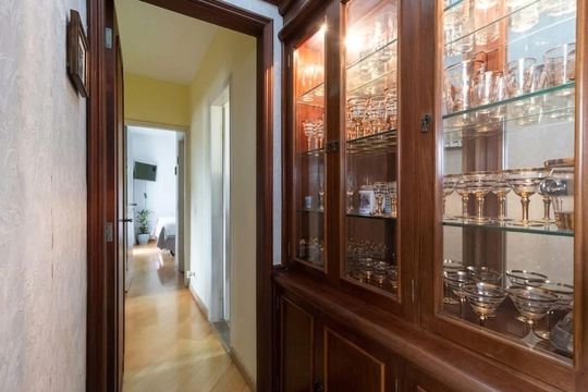 Corredor de apartamento para alugar com 3 quartos, 132m² em Quinta da Paineira, São Paulo