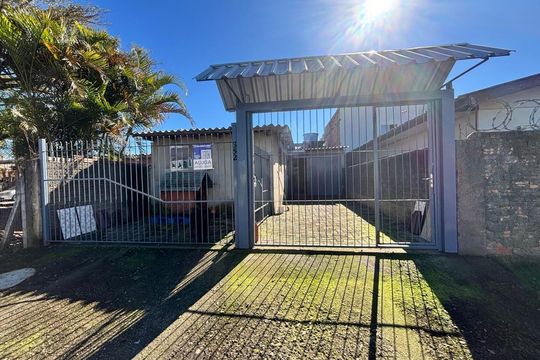 Fachada de casa para alugar com 1 quarto, 35m² em Rio dos Sinos, São Leopoldo