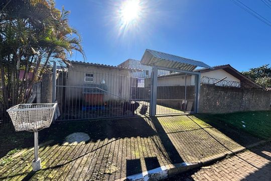 Fachada de casa para alugar com 1 quarto, 35m² em Rio dos Sinos, São Leopoldo