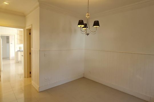 Sala de casa de condomínio à venda com 4 quartos, 365m² em Loteamento Alphaville Campinas, Campinas