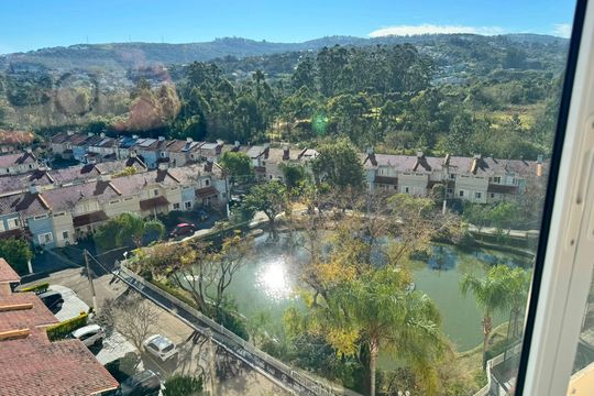 Vista de apartamento à venda com 2 quartos, 56m² em Cavalhada, Porto Alegre