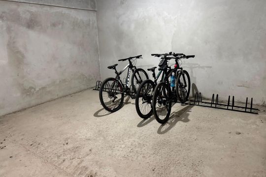 Área externa de apartamento à venda com 2 quartos, 56m² em Cavalhada, Porto Alegre