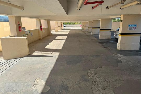 Área externa de apartamento à venda com 2 quartos, 56m² em Cavalhada, Porto Alegre