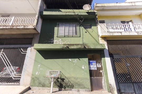Fachada de casa para alugar com 2 quartos, 45m² em Conjunto Residencial José Bonifácio, São Paulo