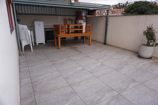 Área comum - Churrasqueira de apartamento para alugar com 2 quartos, 50m² em Jardim Elizabete, Embu das Artes