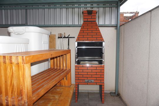 Área comum - Churrasqueira de apartamento para alugar com 2 quartos, 50m² em Jardim Elizabete, Embu das Artes