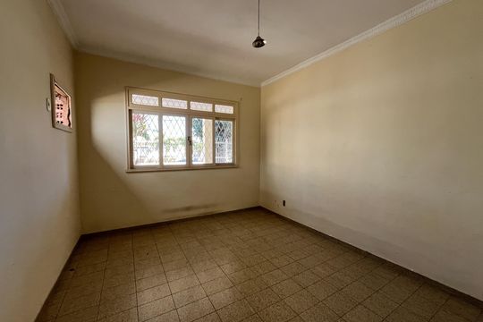 Quarto 1 de casa à venda com 4 quartos, 200m² em Bancários, Rio de Janeiro