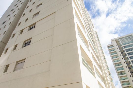Fachada de apartamento para alugar com 3 quartos, 202m² em Alphaville Empresarial, Santana de Parnaíba