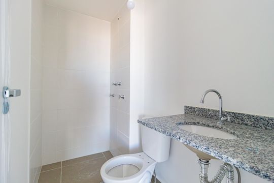 Banheiro de kitnet/studio à venda com 1 quarto, 30m² em Mooca, São Paulo