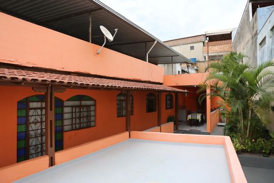 Varanda de casa à venda com 4 quartos, 390m² em Lindéia, Contagem