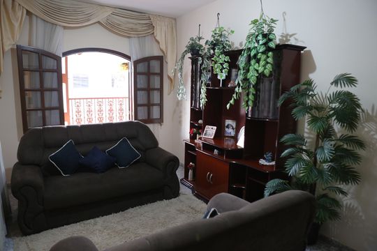 Sala de casa à venda com 4 quartos, 390m² em Lindéia, Contagem