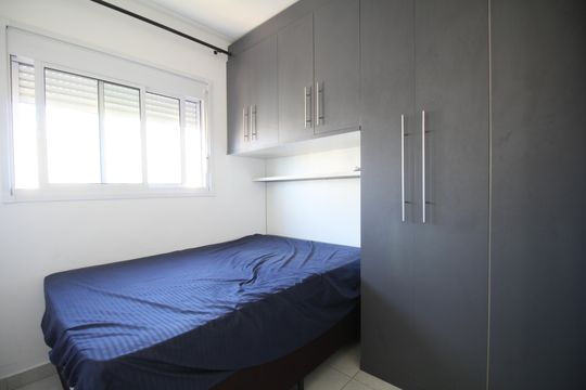 Quarto 1 de apartamento para alugar com 2 quartos, 49m² em Vila Andrade, São Paulo