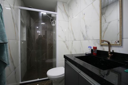 Banheiro de apartamento para alugar com 2 quartos, 49m² em Vila Andrade, São Paulo