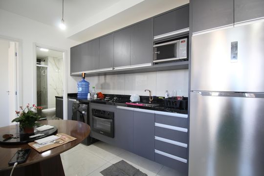 Cozinha - Armários de apartamento para alugar com 2 quartos, 49m² em Vila Andrade, São Paulo